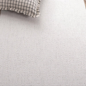 Safavieh Beach Indoor/Outdoor Rug - Elegant Beige And Brown Design, Durable & Comfortable For Any Space Beige ,Brown 85% Polypropylene,15% Polyester Bhs284b-7r