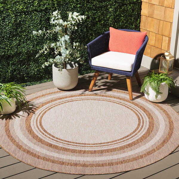 Safavieh Beach Indoor/Outdoor Rug - Elegant Beige And Brown Design, Durable & Comfortable For Any Space Beige ,Brown 85% Polypropylene,15% Polyester Bhs284b-7r