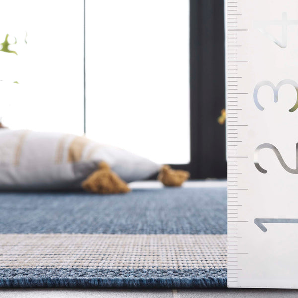 Safavieh Beach Indoor/Outdoor Area Rug - Elegant Blue And Ivory Design For Timeless Charm And Durability Blue ,Ivory 85% Polypropylene,15% Polyester Bhs286m-26