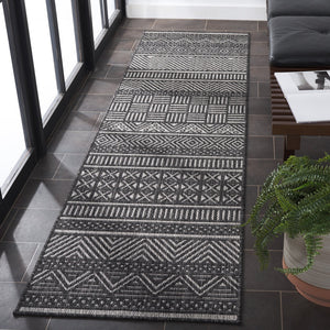 Safavieh Beach House Charcoal And Grey Area Rug - Durable, Elegant Design For Indoor And Outdoor Spaces Charcoal ,Grey 85% Polypropylene,15% Polyester Bhs288h-9