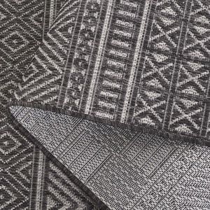 Safavieh Beach House Charcoal And Grey Area Rug - Durable, Elegant Design For Indoor And Outdoor Spaces Charcoal ,Grey 85% Polypropylene,15% Polyester Bhs288h-9