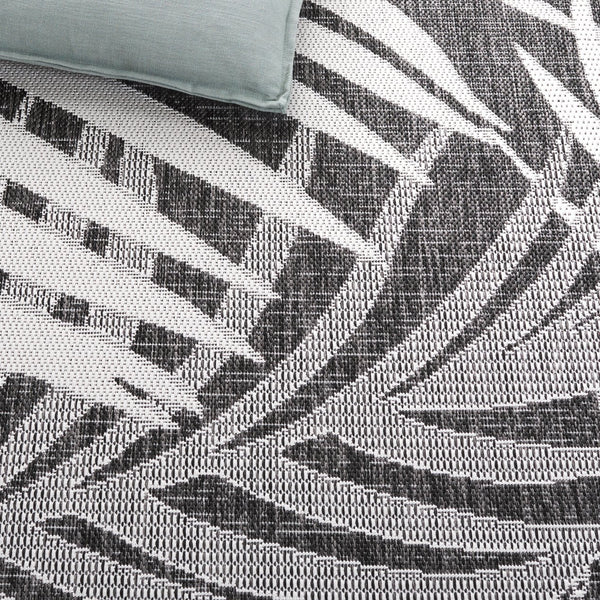 Safavieh Beach Modern Elegance Area Rug – Stylish Charcoal & Ivory Design For Indoor/Outdoor Spaces Charcoal ,Ivory 85% Polypropylene,15% Polyester Bhs294h-7r