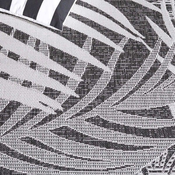 Safavieh Beach Modern Elegance Area Rug – Stylish Charcoal & Ivory Design For Indoor/Outdoor Spaces Charcoal ,Ivory 85% Polypropylene,15% Polyester Bhs294h-7r