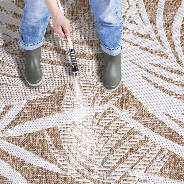 Safavieh Beach Modern Elegance Area Rug – Stylish Charcoal & Ivory Design For Indoor/Outdoor Spaces Brown ,Ivory 85% Polypropylene,15% Polyester Bhs294t-28