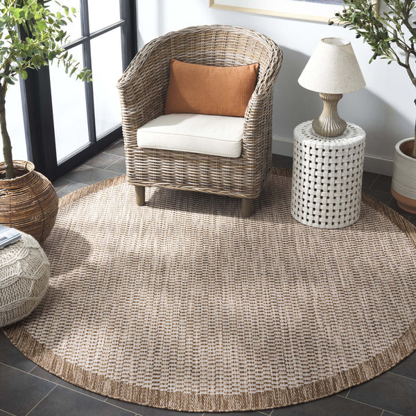 Safavieh Beach Contemporary Round Area Rug - Luxurious Plush Design For Indoor/Outdoor Elegant Spaces Brown ,Ivory Polypropylene Bhs404t-8