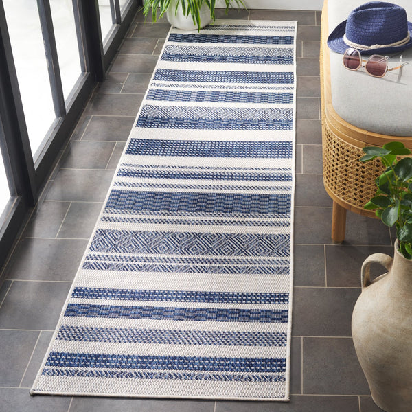 Safavieh Beach Area Rug - Elegant Power-loomed Design In Navy And Ivory For Stylish Indoor & Outdoor Spaces Brown ,Ivory Polypropylene Bhs410t-7sq
