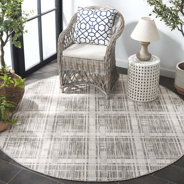 Safavieh Beach Modern Elegance Grey And Ivory Square Area Rug For Indoor And Outdoor Spaces – Durable Style Grey ,Ivory Polypropylene Bhs412f-7sq