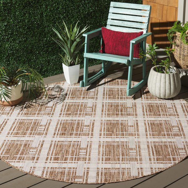 Safavieh Beach Modern Elegance Grey And Ivory Square Area Rug For Indoor And Outdoor Spaces – Durable Style Brown ,Ivory Polypropylene Bhs412t-28