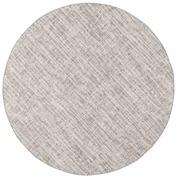 Safavieh Beach House Elegant Grey And Ivory Area Rug - Plush Comfort And Timeless Design For Any Space Grey ,Ivory Polypropylene Bhs424f-4