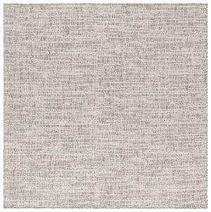 Safavieh Beach House Elegant Grey And Ivory Area Rug - Plush Comfort And Timeless Design For Any Space Grey ,Ivory Polypropylene Bhs424f-4