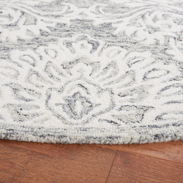 Safavieh Blossom 106 Hand Tufted Country and Floral Rug Grey / Ivory BLM106H-4