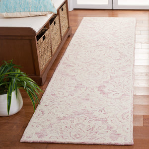 Safavieh Blossom 106 Hand Tufted Country and Floral Rug Pink / Ivory BLM106U-4