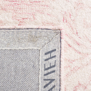 Safavieh Blossom 106 Hand Tufted Country and Floral Rug Pink / Ivory BLM106U-4