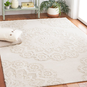 Safavieh Blossom 108 Hand Tufted Country and Floral Rug Ivory / Grey BLM108F-5