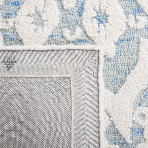 Safavieh Blossom 108 Hand Tufted Country and Floral Rug Ivory / Blue BLM108M-5