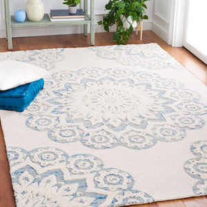 Safavieh Blossom 108 Hand Tufted Country and Floral Rug Ivory / Blue BLM108M-5