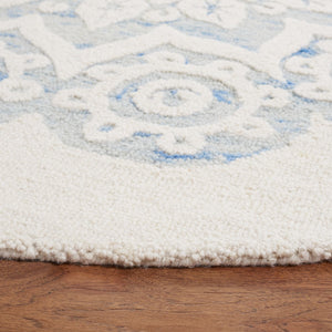 Safavieh Blossom 108 Hand Tufted Country and Floral Rug Ivory / Blue BLM108M-6R