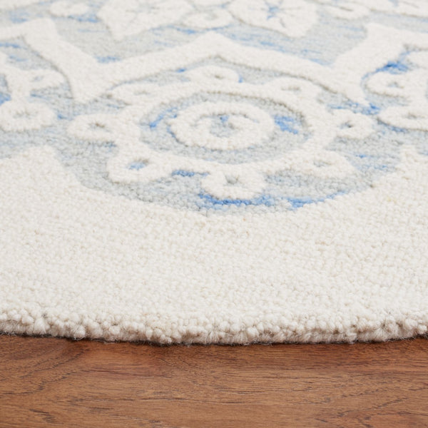 Safavieh Blossom 108 Hand Tufted Country and Floral Rug Ivory / Blue BLM108M-6R