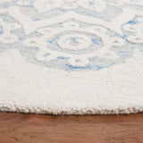 Safavieh Blossom 108 Hand Tufted Country and Floral Rug Ivory / Blue BLM108M-6R
