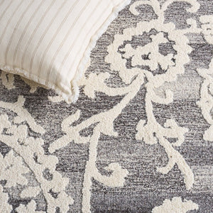 Safavieh Blossom Hand Tufted Wool Area Rug Traditional Grey Ivory Square Living Room Accent BLM401F-6SQ