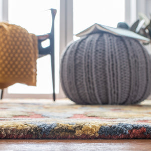 Safavieh Blossom 402 Hand Tufted  Rug BLM402Q-222