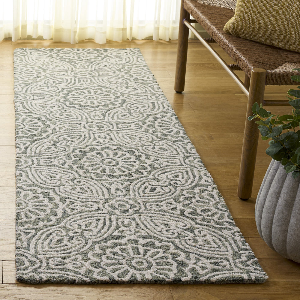 Safavieh Blossom Hand-Tufted Floral Rug In Grey Ivory — Plush Wool-Cotton Blend, Timeless Transitional Style 9'-0" x 12'-0" BLM410F-9