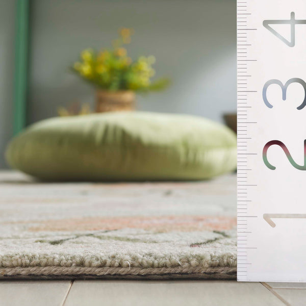 Safavieh Blossom Hand-tufted Floral Area Rug - Luxurious Wool & Cotton Blend For Timeless Elegance In Any Room Sage ,Ivory 80% Wool,20% Cotton Blm571w-28