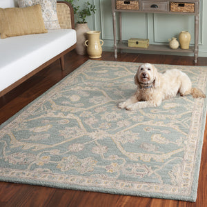 Safavieh Blossom Runner Area Rug - Hand-tufted Wool With Floral Motifs For Elegant Home Décor And Comfort Light Blue ,Beige Wool Blm701l-5