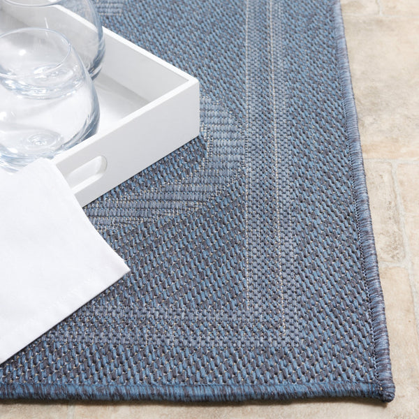 Safavieh Bermuda Exquisite Indoor/Outdoor Area Rug - Timeless Power Loomed Design With Elegant Patterns Navy Polypropylene Frize Bmu810n-8