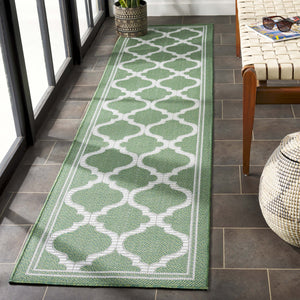 Safavieh Bermuda Exquisite Indoor/Outdoor Area Rug - Timeless Power Loomed Design With Elegant Patterns Green ,Ivory Polypropylene Frize Bmu810w-9