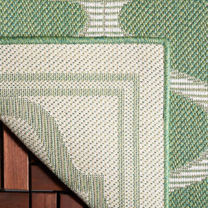 Safavieh Bermuda Exquisite Indoor/Outdoor Area Rug - Timeless Power Loomed Design With Elegant Patterns Green ,Ivory Polypropylene Frize Bmu810w-9