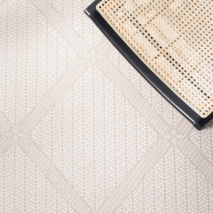 Safavieh Bermuda Elegant Geometric Area Rug – Durable, Eco-friendly, Perfect For Indoor & Outdoor Spaces Cream ,Beige Polypropylene Bmu811a-2