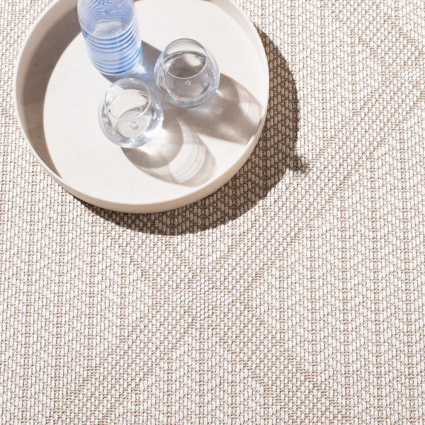 Safavieh Bermuda Elegant Geometric Area Rug – Durable, Eco-friendly, Perfect For Indoor & Outdoor Spaces Cream ,Beige Polypropylene Bmu811a-2