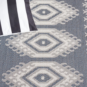 Safavieh Bermuda 827 Power Loomed Indoor / Outdoor Rug Navy / Ivory 5'-3" x 7'-6"