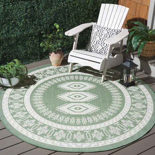 Safavieh Bermuda Elegant Area Rug - Timeless Navy And Ivory Design, Durable, Luxurious Comfort For Home Décor Green ,Ivory Polypropylene Frize Bmu827y-9