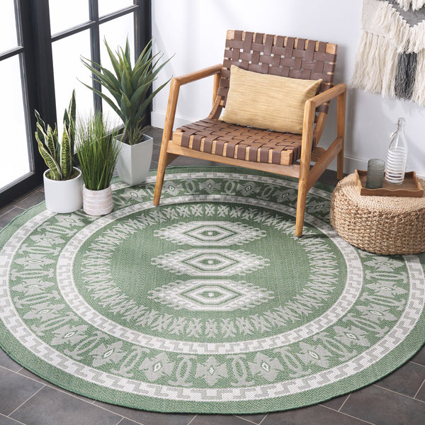 Safavieh Bermuda Elegant Area Rug - Timeless Navy And Ivory Design, Durable, Luxurious Comfort For Home Décor Green ,Ivory Polypropylene Frize Bmu827y-9