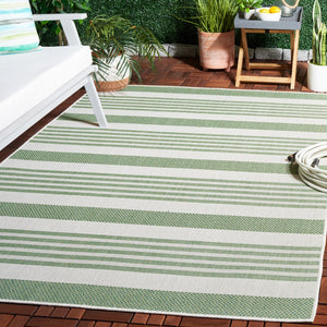 Safavieh Bermuda 828 Power Loomed Indoor / Outdoor Rug Green / Ivory 5'-3" x 7'-6"
