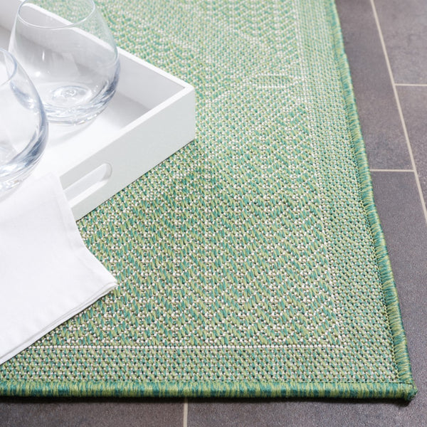 Safavieh Bermuda 851 Power Loomed Indoor / Outdoor Rug Green / Ivory 5'-3" x 7'-6"