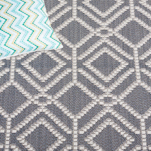 Safavieh Bermuda Elegant Area Rug For Indoor & Outdoor Spaces, Durable Design With Classic Geometric Patterns Navy ,Ivory Polypropylene Frize Bmu874n-9