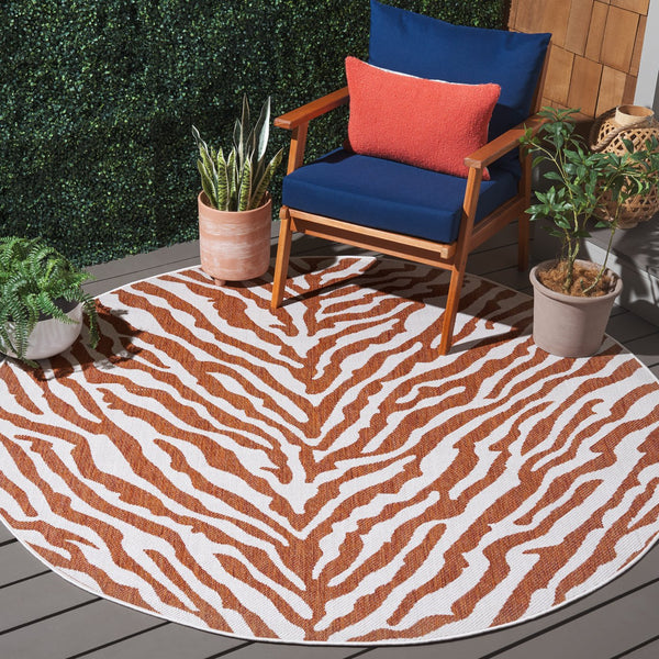 Safavieh Bermuda Area Rug – Elegant Zebra Pattern, Durable Power Loomed Design For Indoor & Outdoor Spaces Rust ,Ivory Polypropylene Frize Bmu881p-4