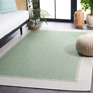 Safavieh Bermuda 886 Power Loomed Indoor / Outdoor Rug Green / Ivory 5'-3" x 7'-6"