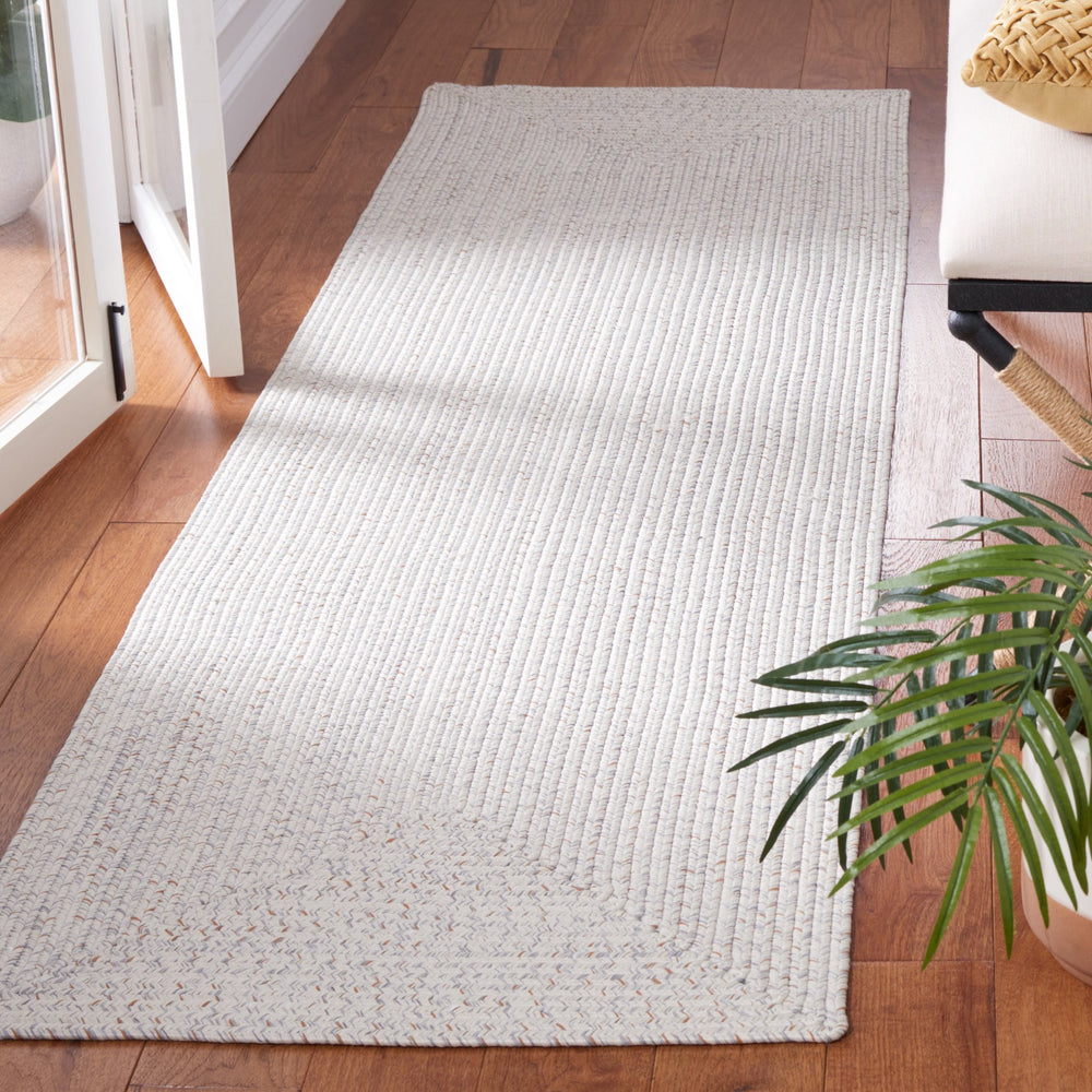 Safavieh Braided Handwoven 6X8 Ivory Light Grey Coastal Rug – Low-Profile Polypropylene, Durable & Washable BRA201A-68