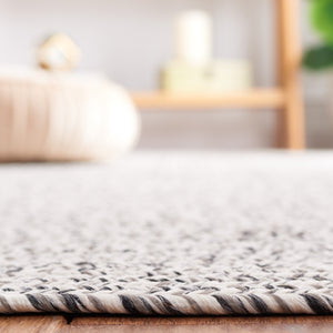 Safavieh Braided Elegance: Hand-woven Ivory And Light Grey Runner Rug For Sophisticated Hallways And Entryways Grey ,Ivory Polypropylene Pile Bra201f-8r