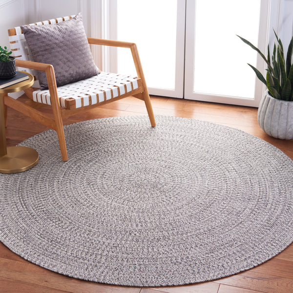 Safavieh Braided Handwoven Area Rug - Timeless Ivory And Light Grey Design For Elegant Home Decor Spaces Grey ,Ivory Polypropylene Pile Bra201f-5sq