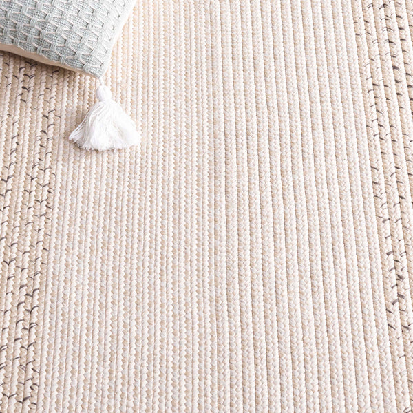 Safavieh Braided Hand Woven Area Rug - Elegant Ivory And Grey Design For Timeless Home Decor Appeal Ivory ,Grey Polypropylene Pile Bra220a-9