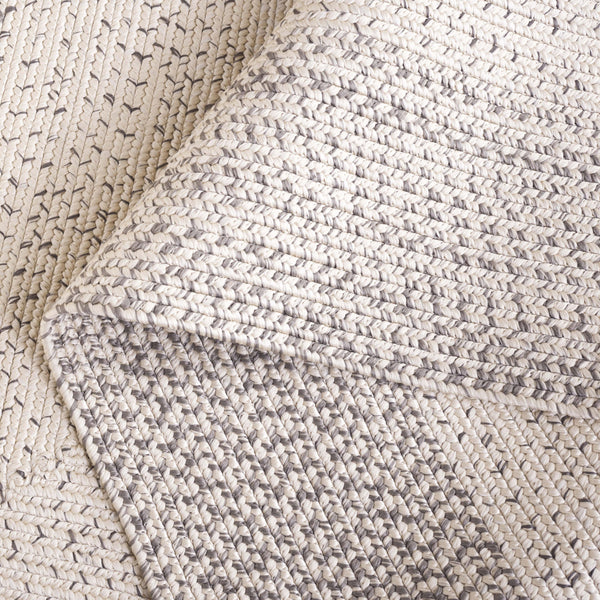 Safavieh Braided Hand Woven Area Rug - Elegant Ivory And Grey Design For Timeless Home Decor Appeal Ivory ,Grey Polypropylene Pile Bra220a-9