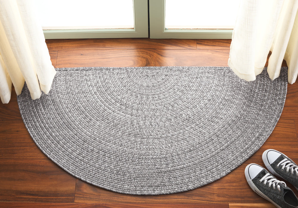 Safavieh Braided Elegant Hand-woven Rug - Timeless Gray Beauty For Hallways & Entryways With Durability Grey Polypropylene Pile Bra220f-216