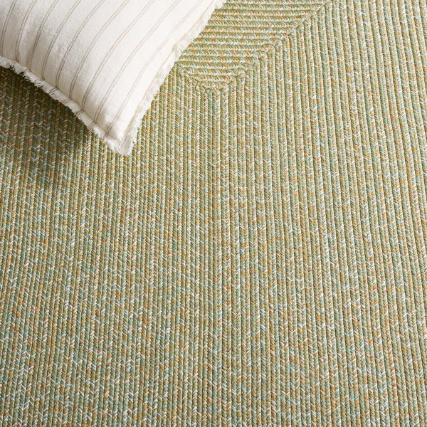 Safavieh Braided Hand Woven Runner Rug In Serene Light Green And Sage For Indoor And Outdoor Spaces Light Green ,Sage Polypropylene Pile Bra260w-5