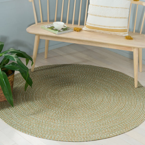 Safavieh Braided Hand Woven Runner Rug In Serene Light Green And Sage For Indoor And Outdoor Spaces Light Green ,Sage Polypropylene Pile Bra260w-5r