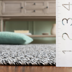 Safavieh Braided Hand Woven Runner Rug In Serene Light Green And Sage For Indoor And Outdoor Spaces Black ,Ivory Polypropylene Pile Bra260z-5